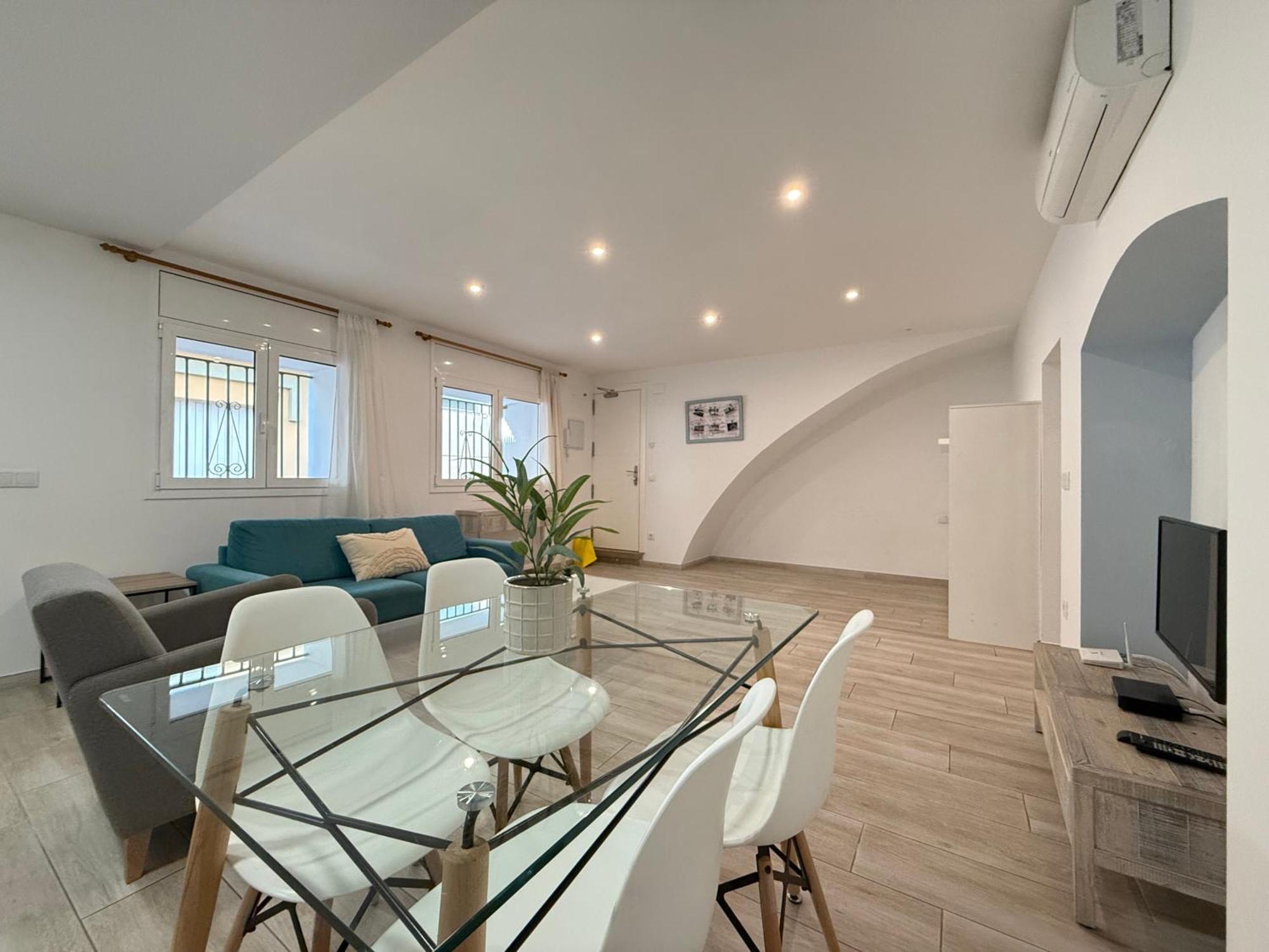 Agi Cosconilles Centro Apartment Roses Ngoại thất bức ảnh